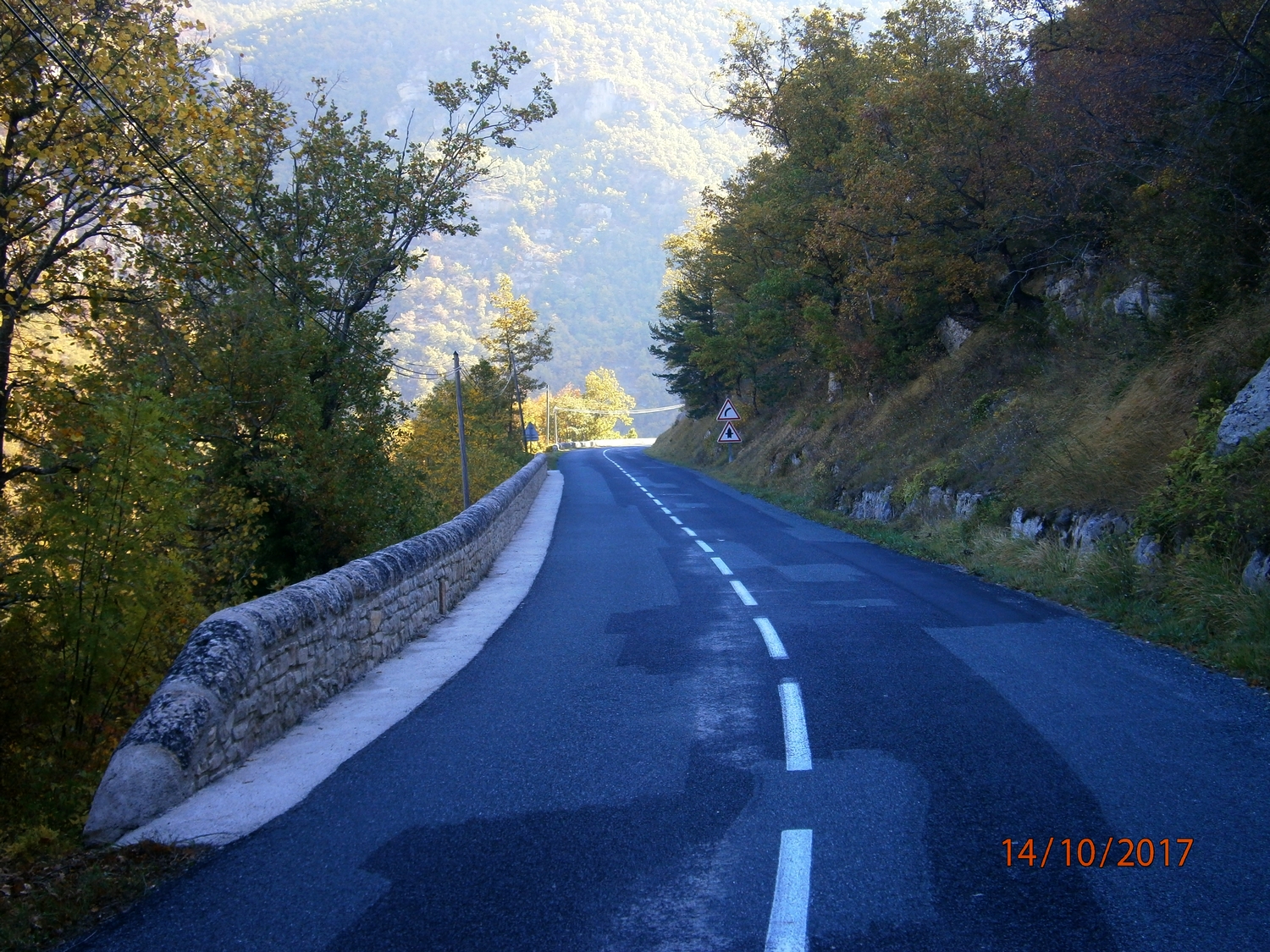 La froidure dans la vallée de la Dourbie, vivement le soleil.