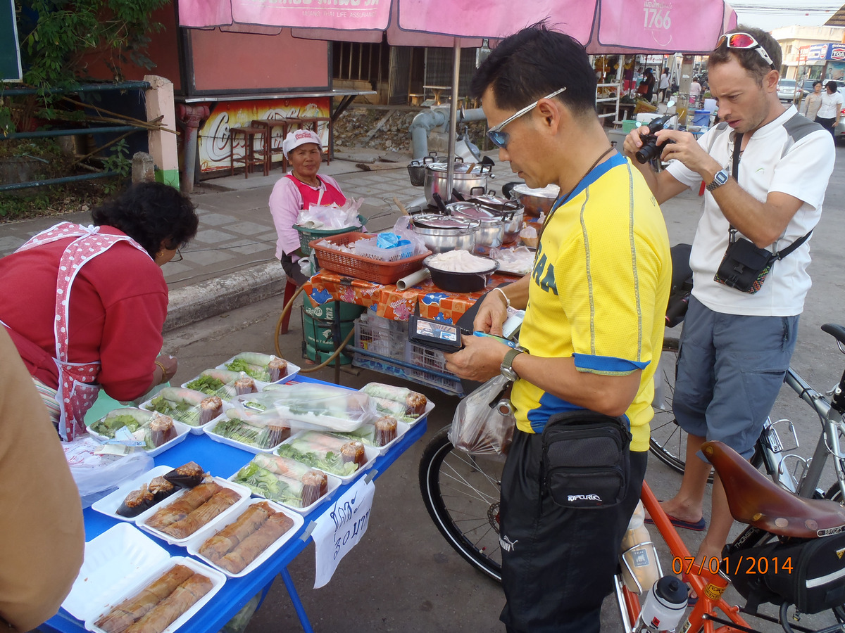 P1071453_balade_cyclo_avec_Lumpini.JPG