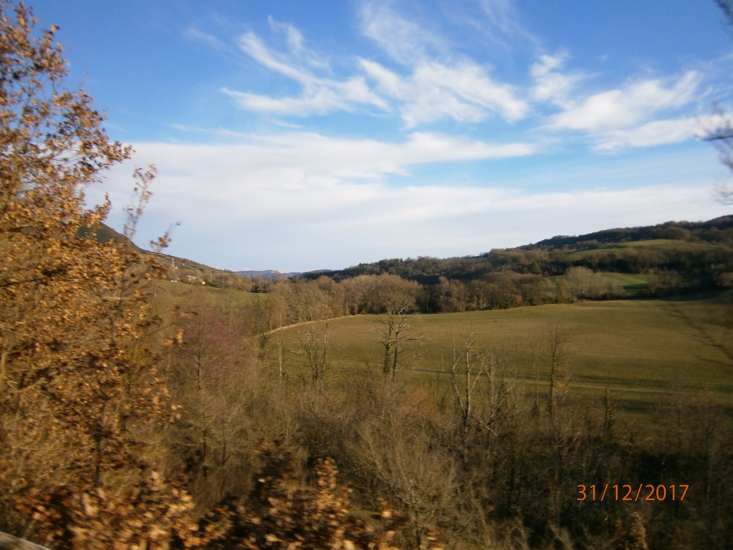 La vallée de la Sorgues un peu avant S't Félix