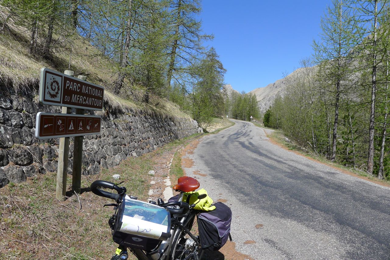 Entrée du parc national vers 1800 m