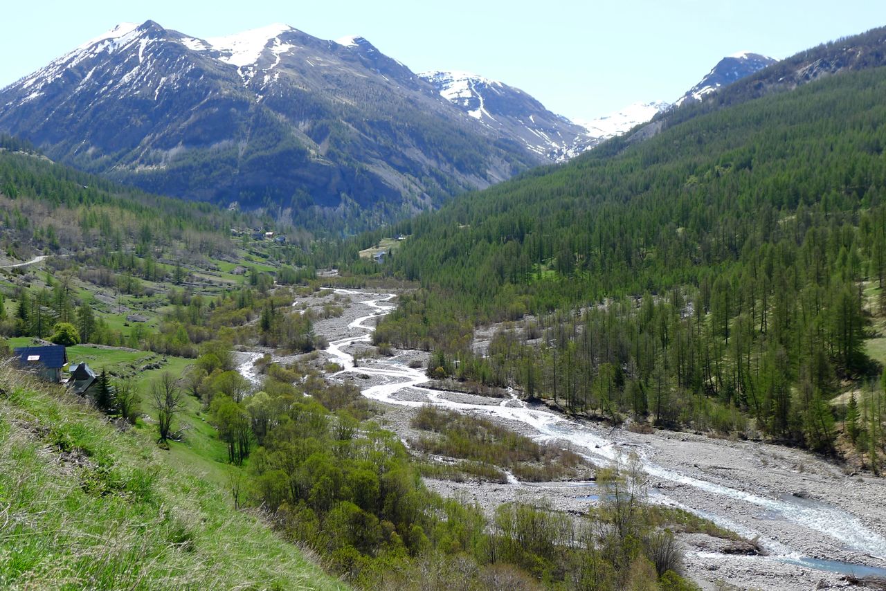 Remontée de la vallée du Bachelard