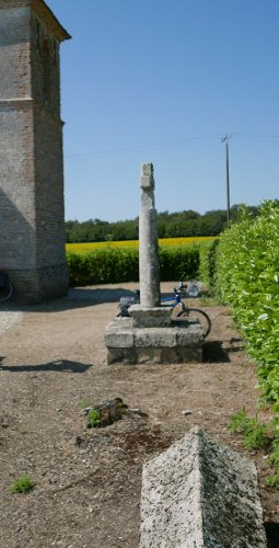 eglisesarcophage.JPG