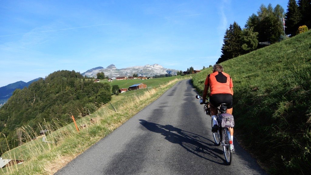 montée des Voëttes, vues sur Leysin