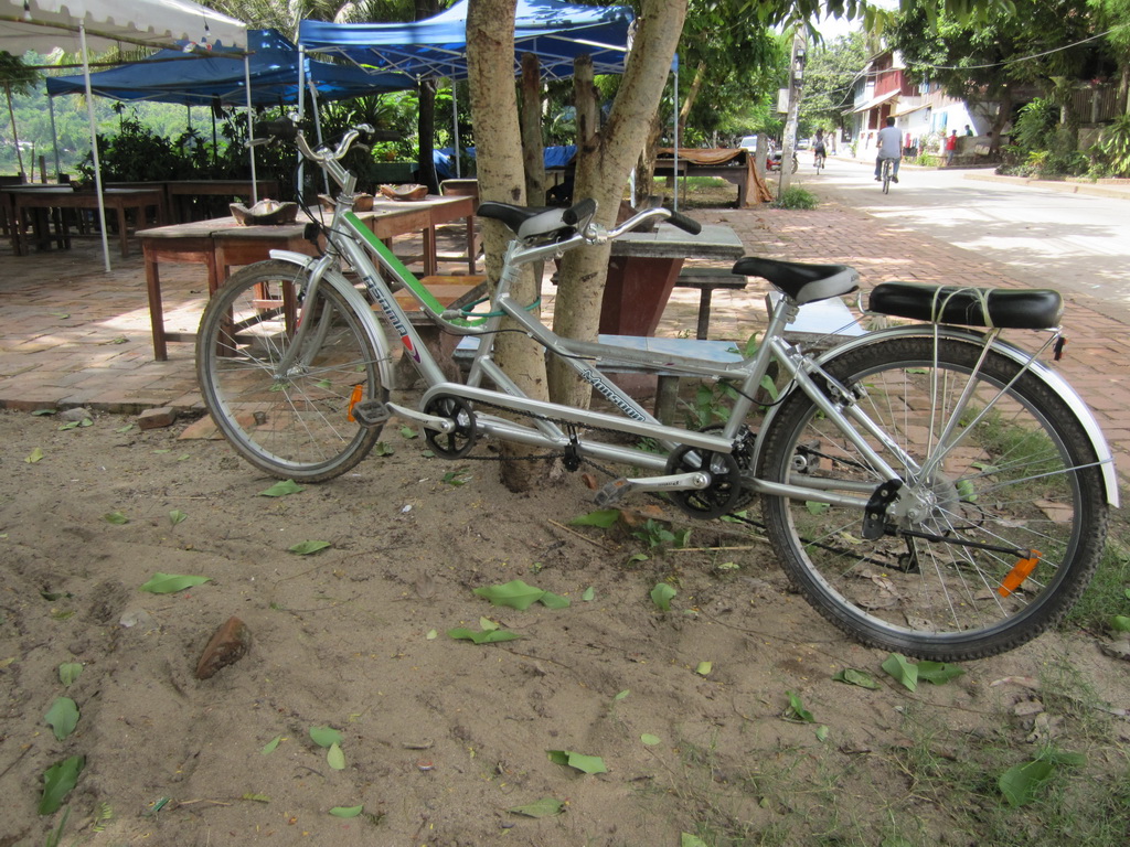 tandem laotien