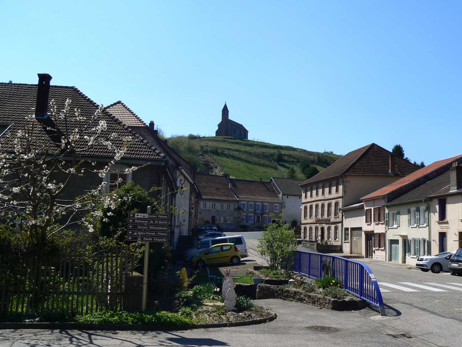 Saint-Quirin, chapelle sur la colline