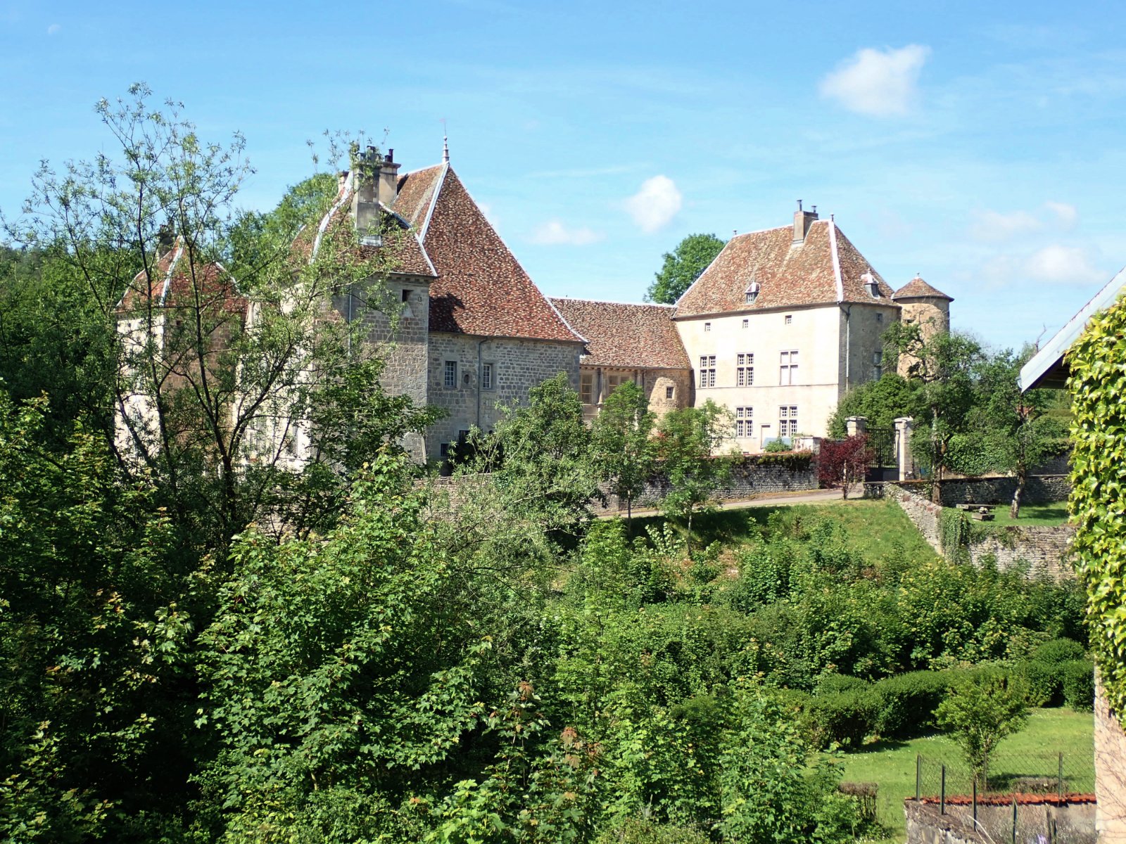 Le Château de Filain.jpg