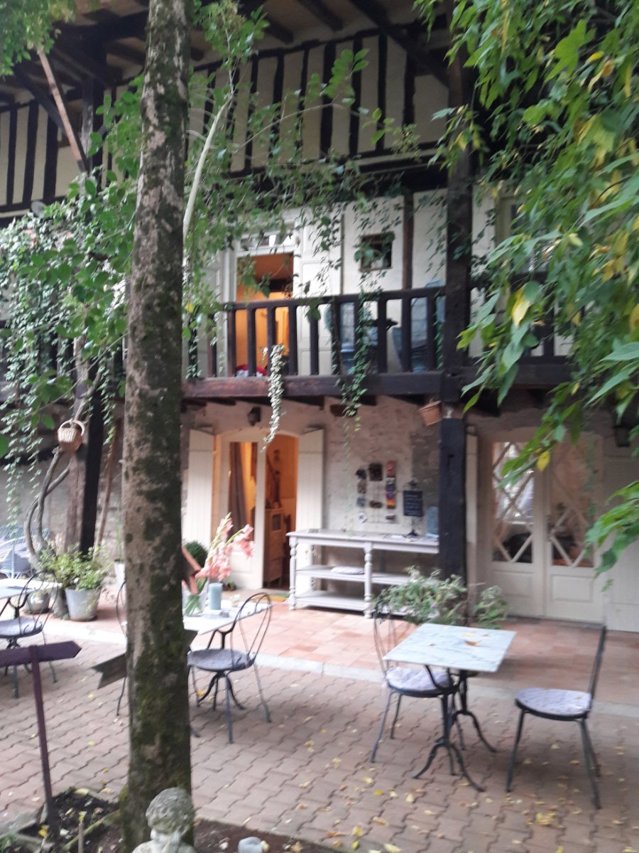 La Maison Bleue à Villereal f.jpg