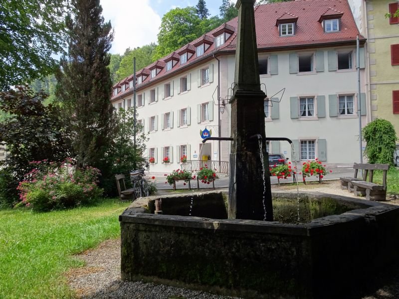 Fontaine et abbaye