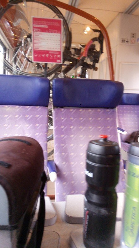 Dans le train pour Carentan où attend la voiture