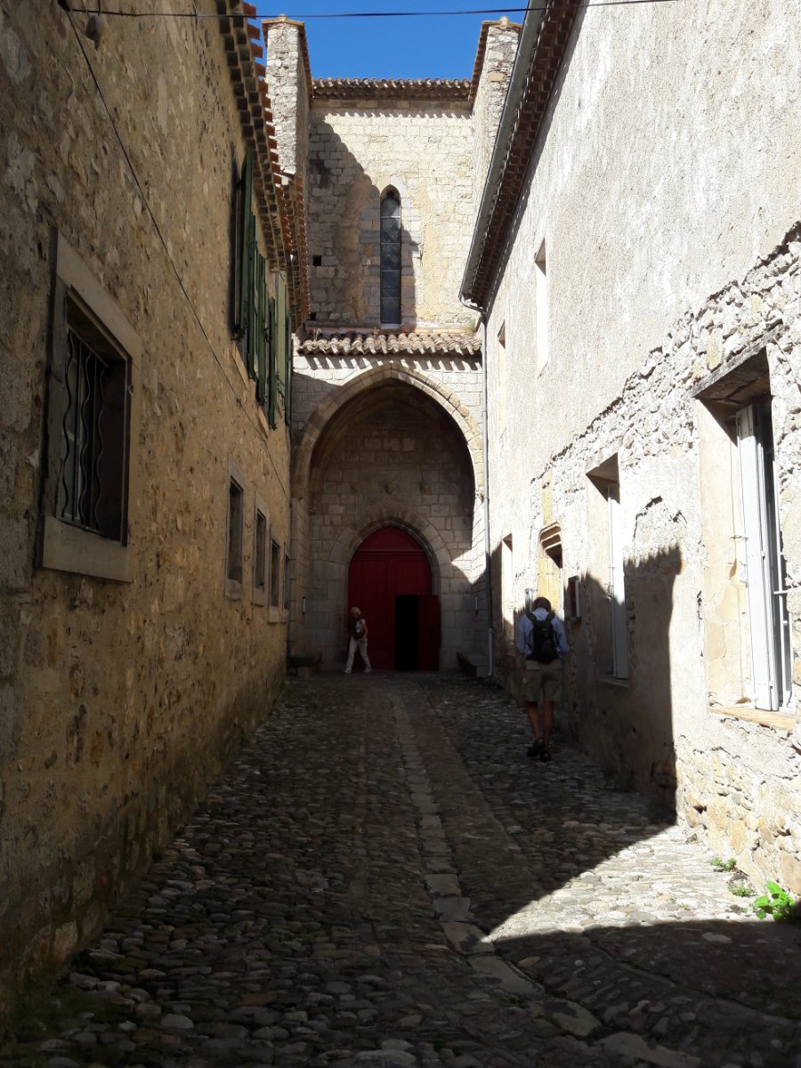 Entrée de l'église.jpg