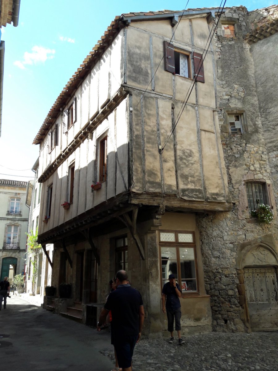 Maison en encorbellement.jpg