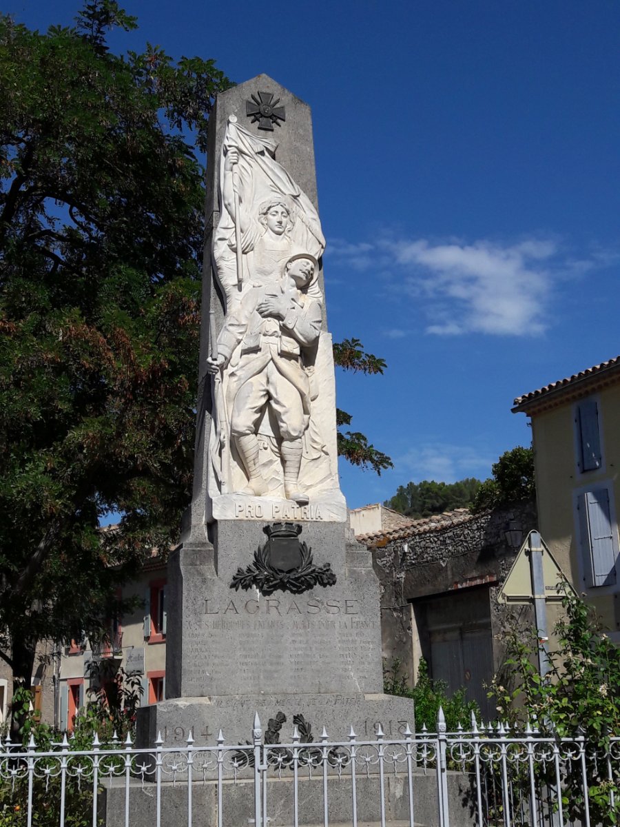 Monument aux morts.jpg