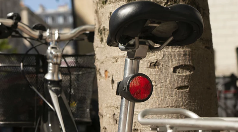Le Bike Tracker sur place sous la selle.