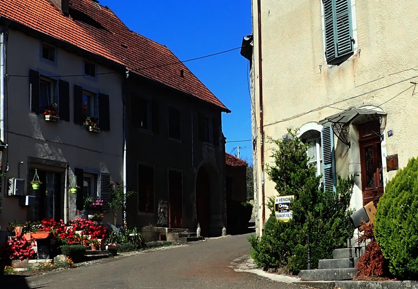 le bourg de Montbozon.jpg