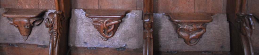j'aime les sculptures médiévales dans les églises