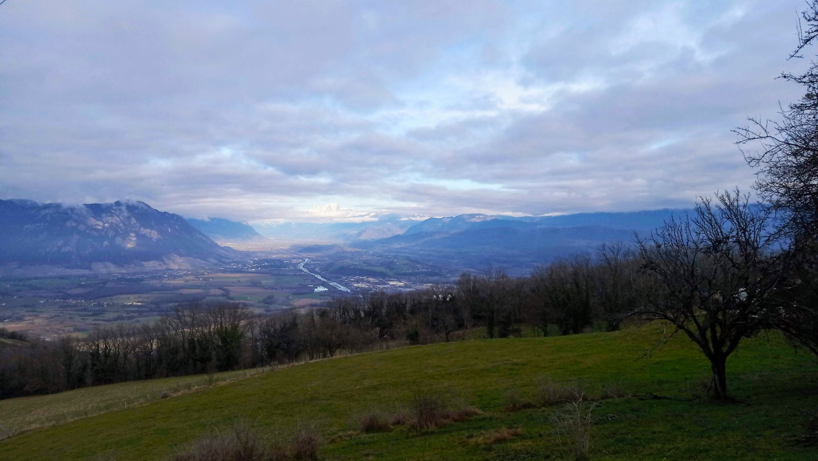 Mont Blanc au fond, derrière la combe de Savoie