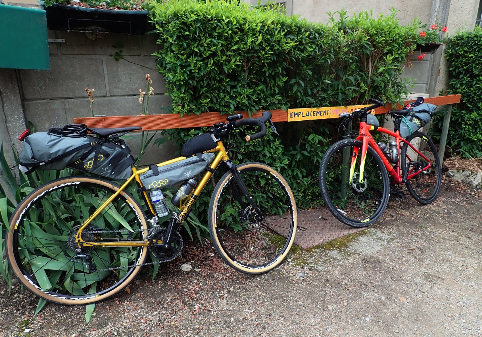 Pause café à Pierrefitte sur Loire.jpg