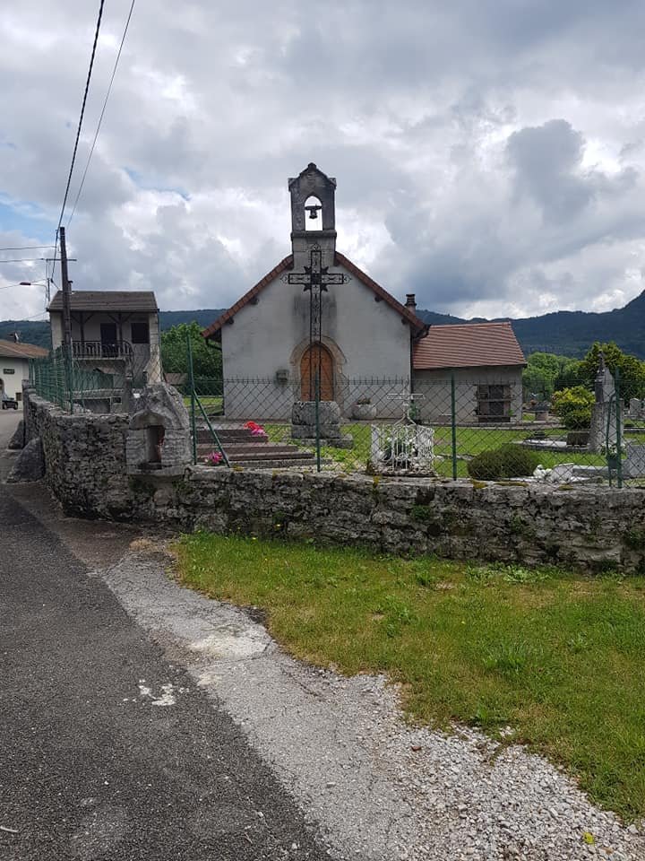 église de Menouille.jpg