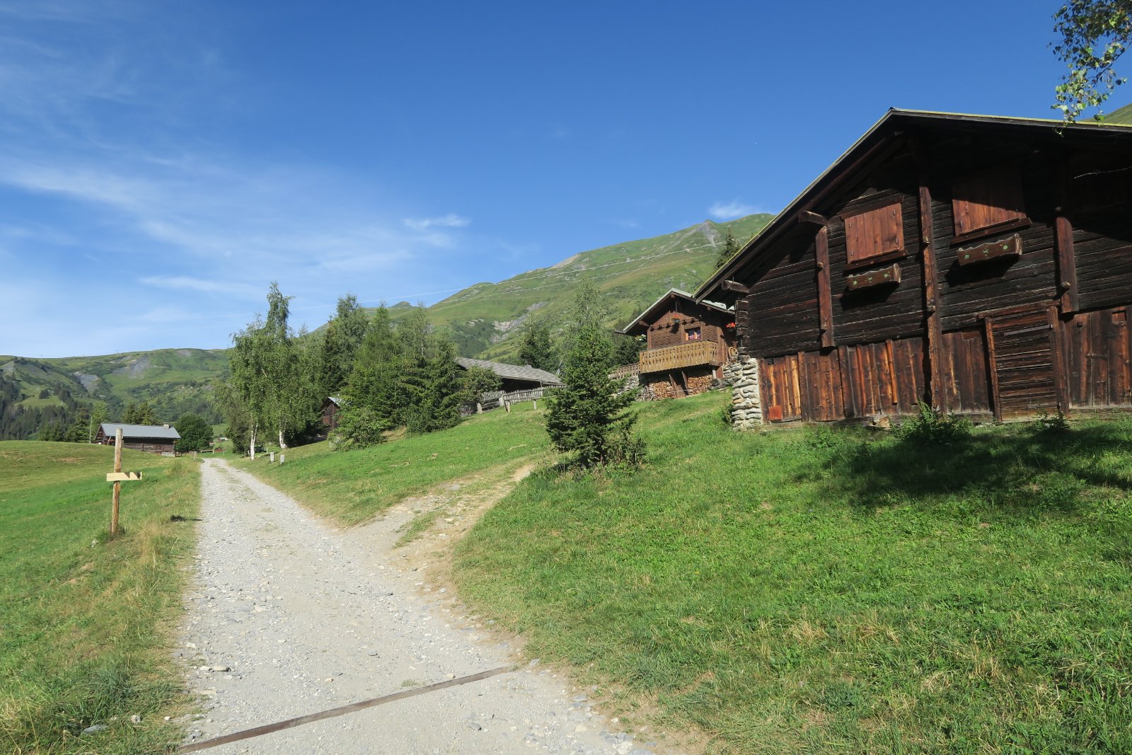 Montée au col du Joly par Colombaz