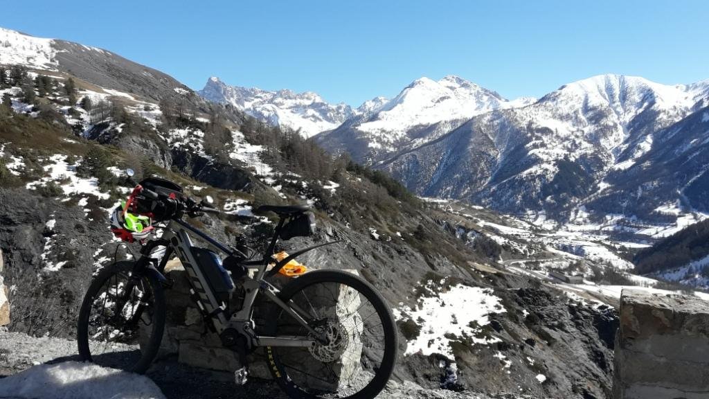 Casse-croûte face au Brec de Chambeyron