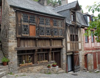 nmaisonsdinan.jpg