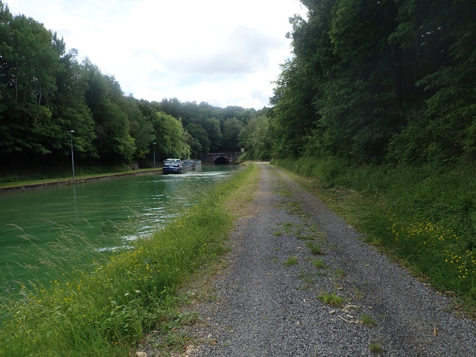 cul de sac sur le canal du Nord.jpg