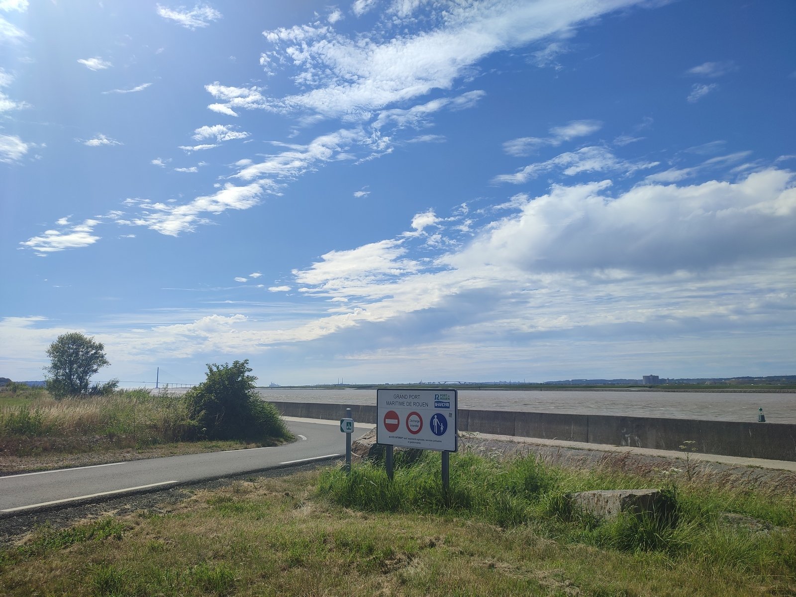 Le Pont de Normandie n'est plus très loin.