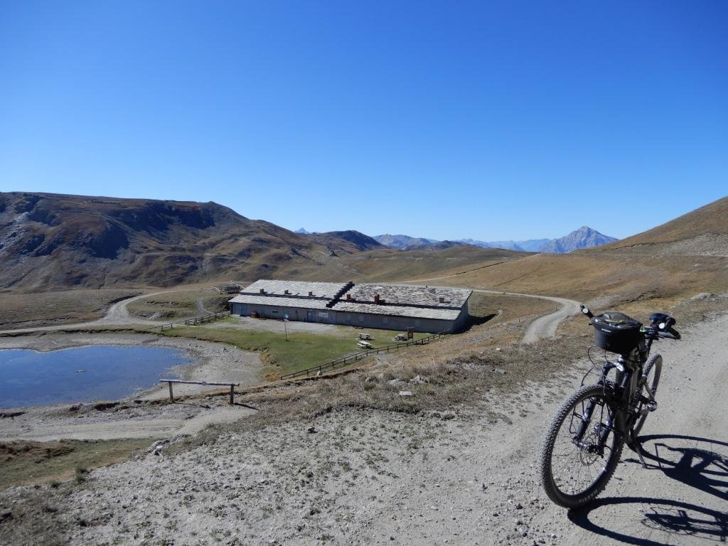 Refuge du Colle dell Assietta