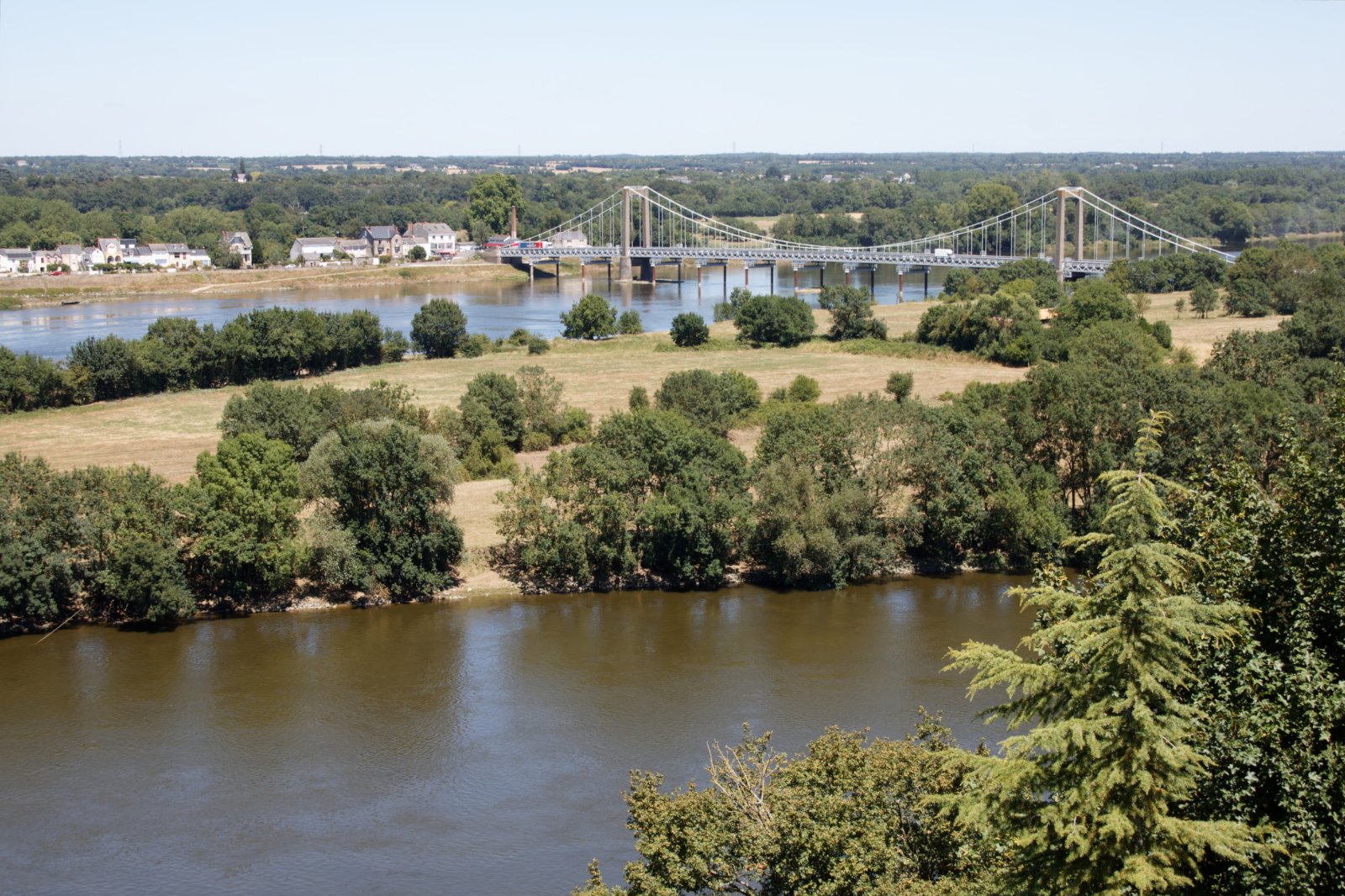 Vue de la Loire du haut de St-Florent le Vieil