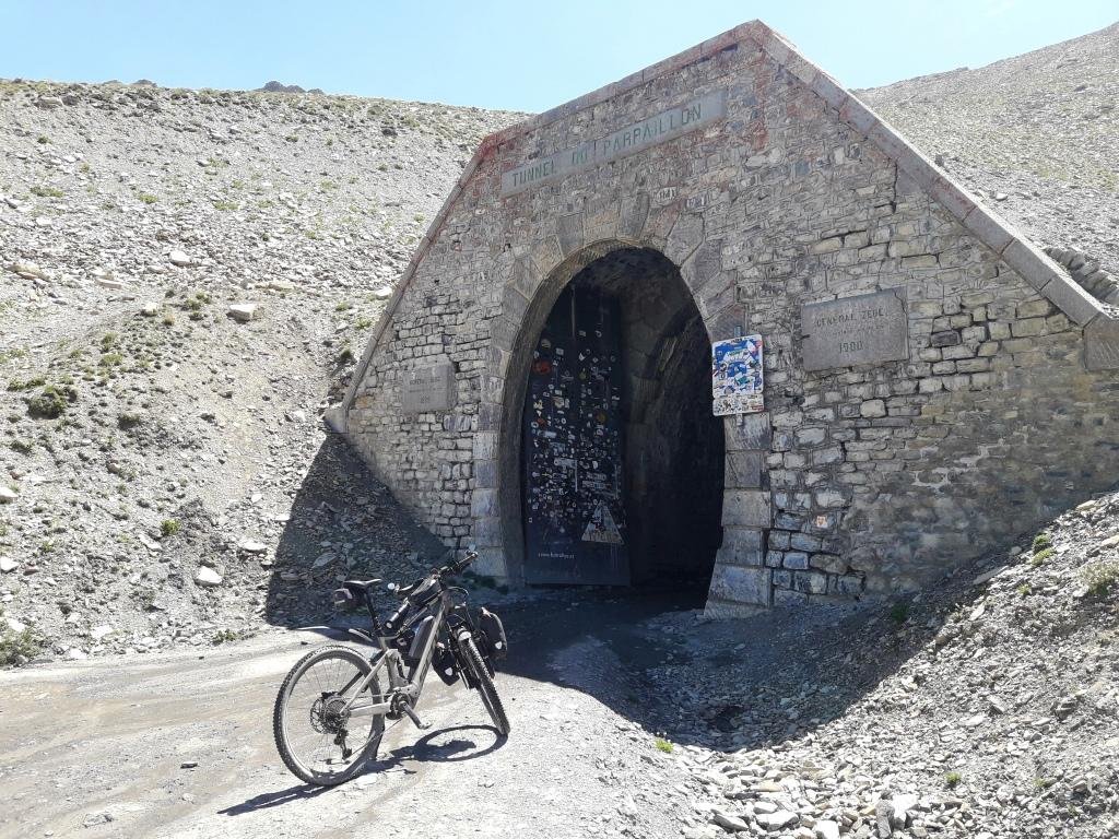 Tunnel Mythique