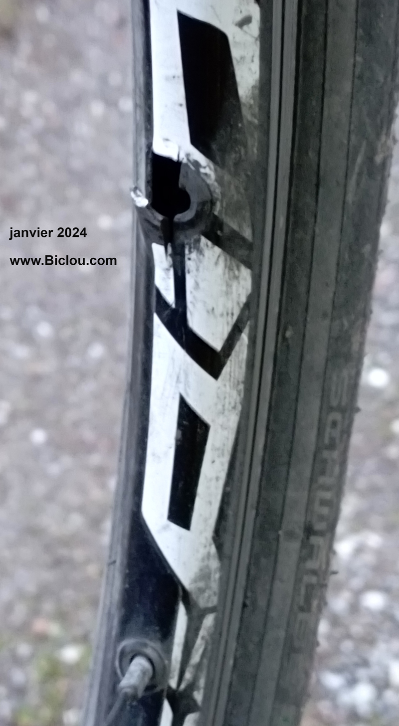 996.jpg