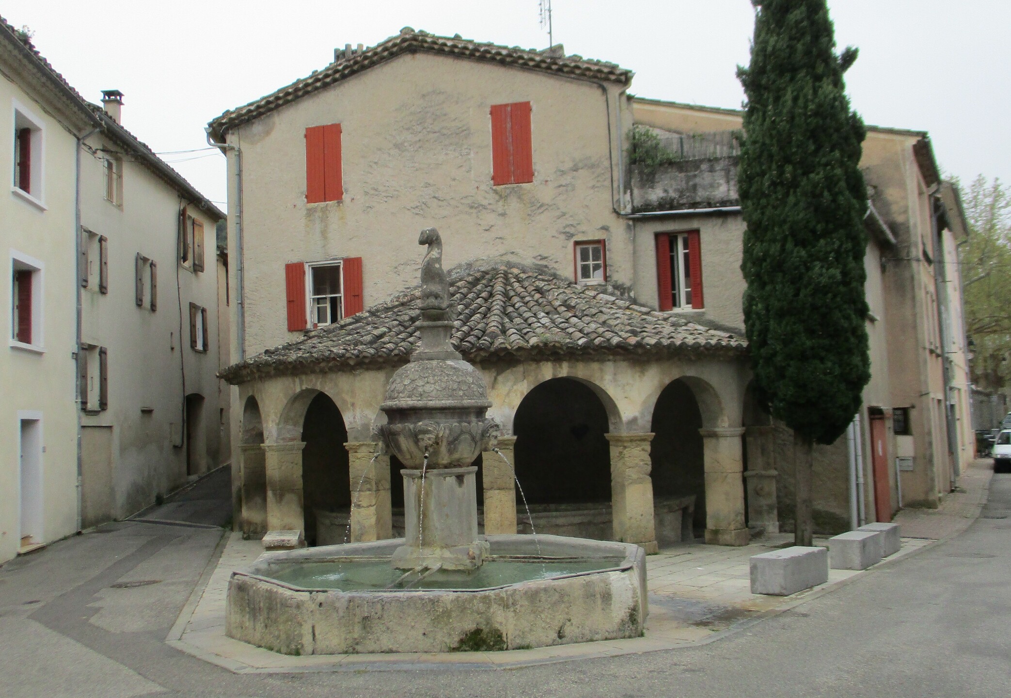 Mollans sur Ouvèze.