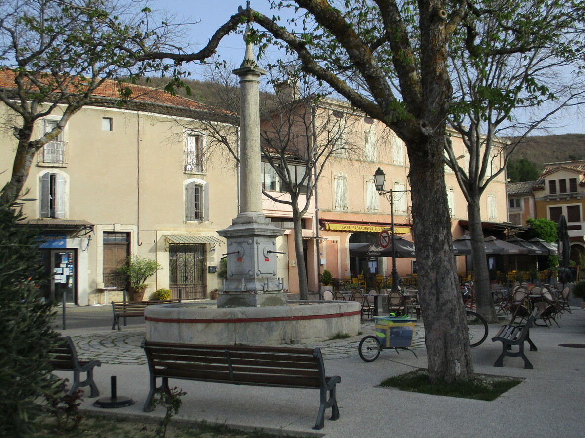 Fontaine de Banon