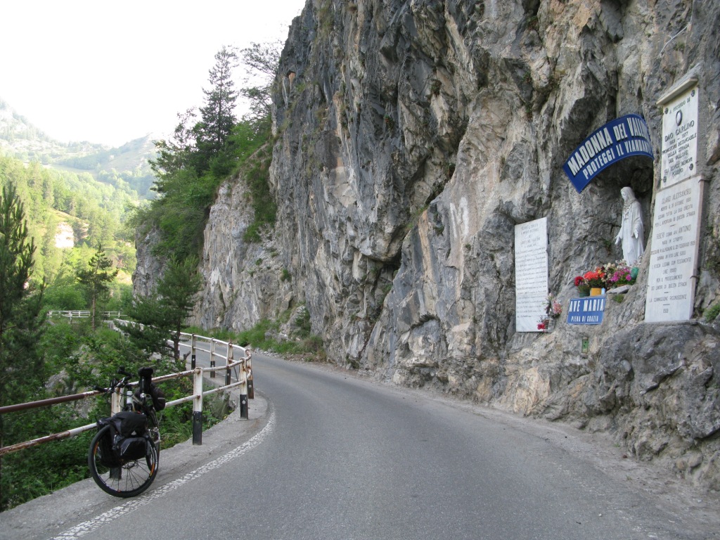 Descente du Sampeyre par Elva