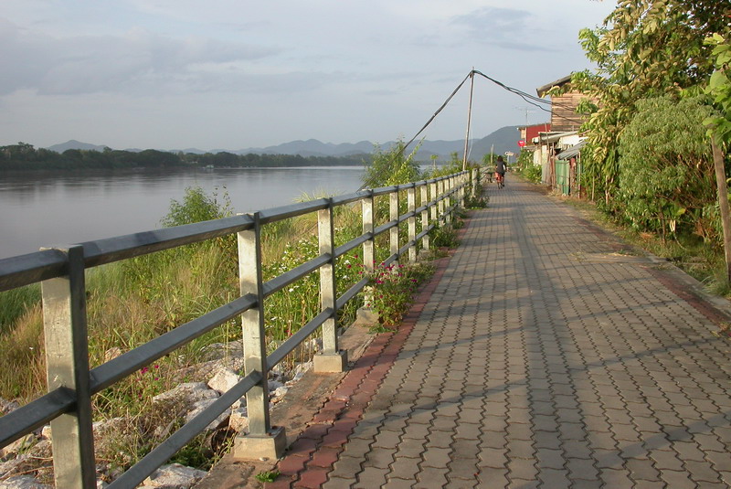 DSCN9506 Chiang Khan 2008 GH.jpg
