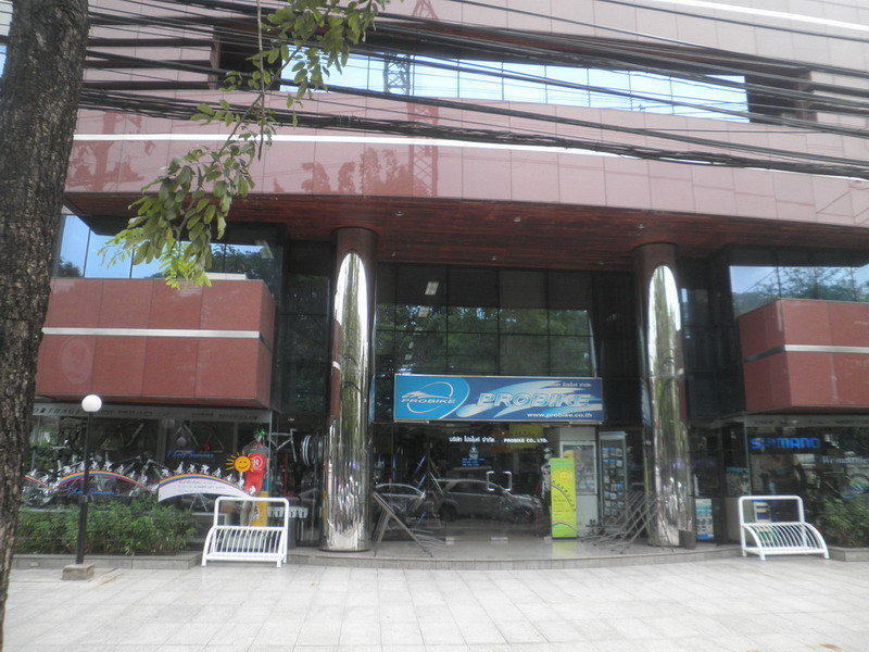 P4060013_probike_rue_sarasin.jpg