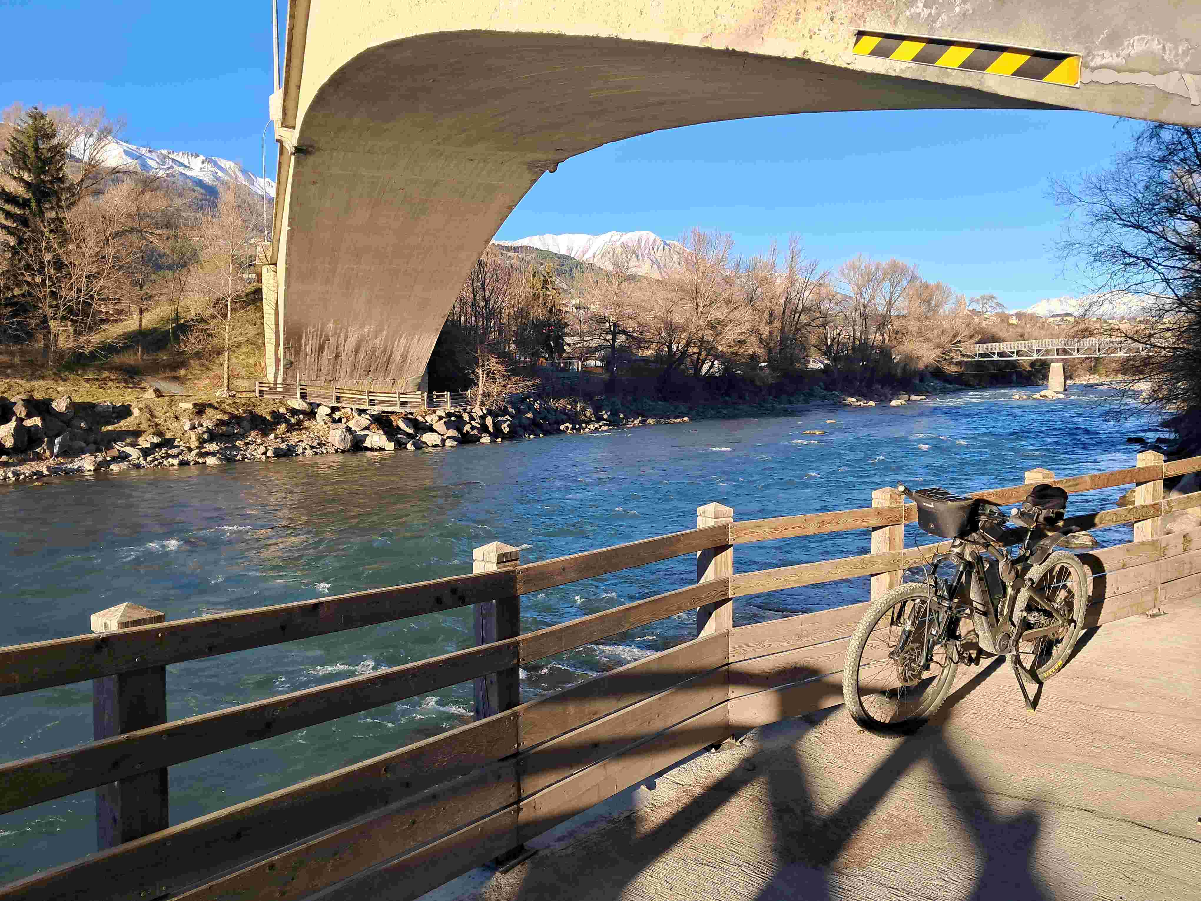 sous le Pont de La Clapière