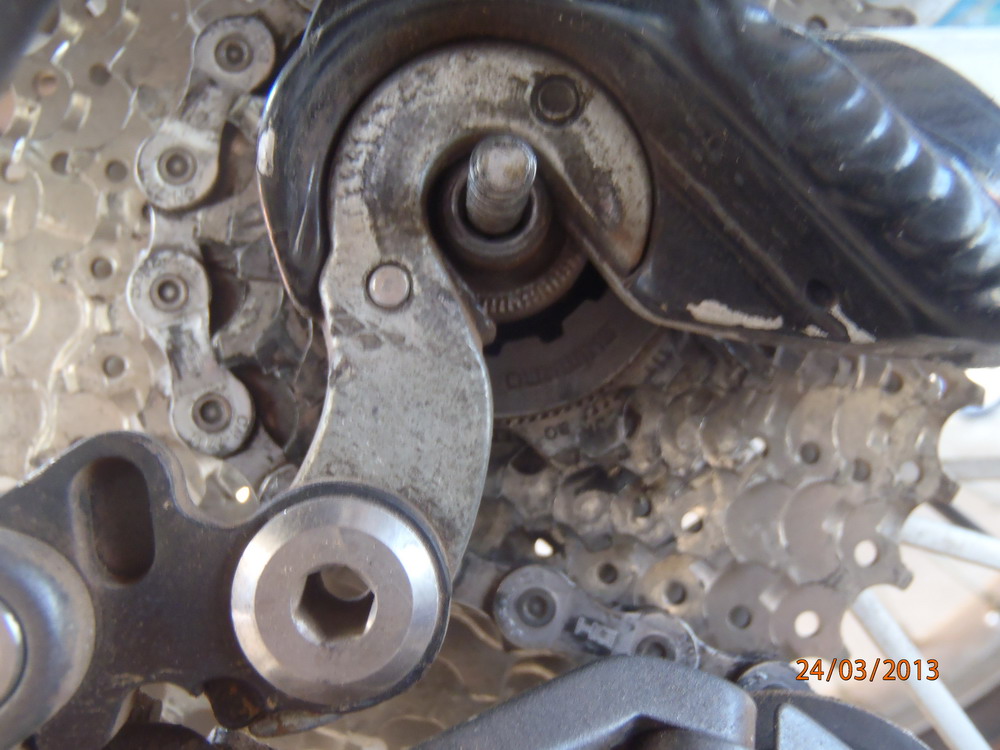 P3240279_patte_derailleur.jpg