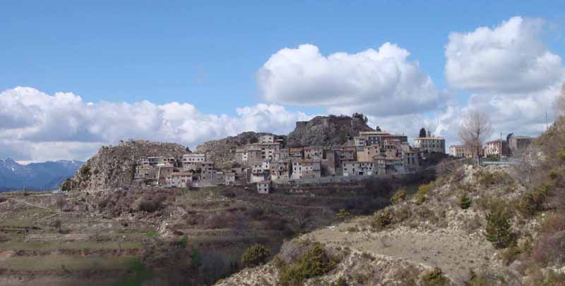 Village d' Ascros