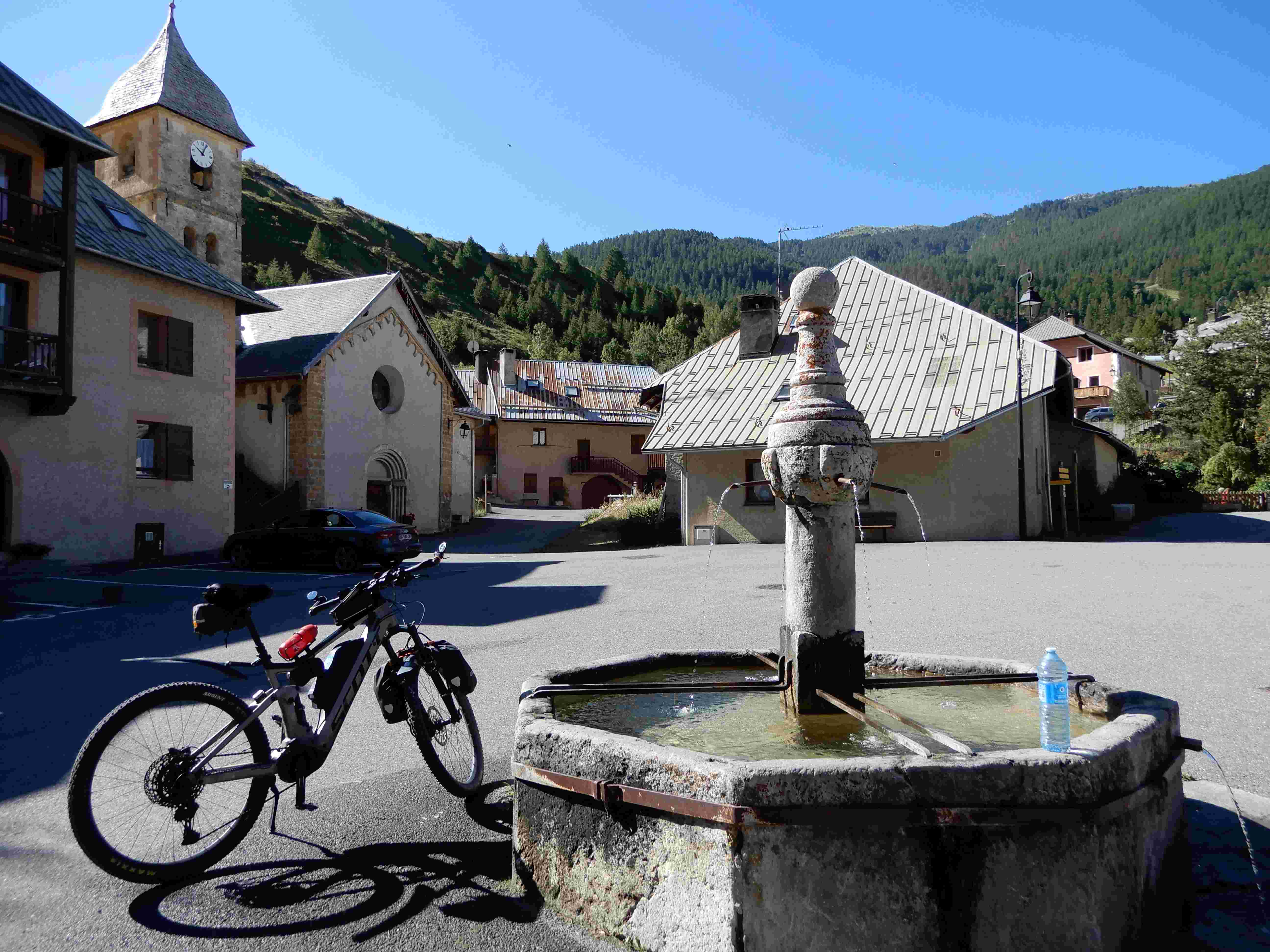 Crévoux Village