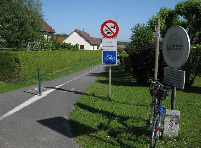 Passage de frontière par la Vélofrancosuisse