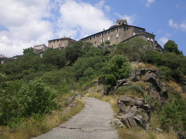Montée du Village