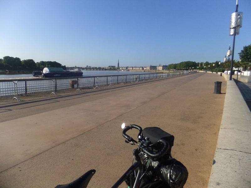 Les quais le matin à 8h30