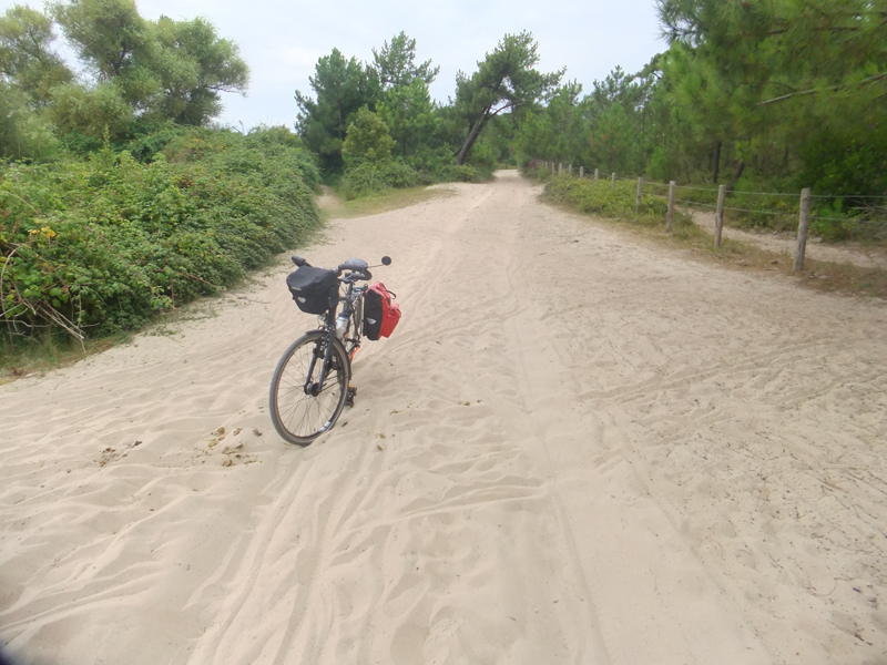 Là il faut pousser....même un vtt ne passe pas...