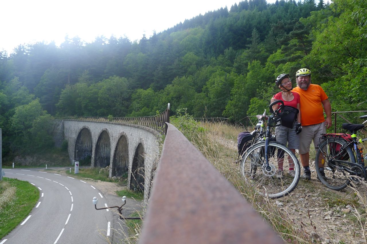 Viaducs et tunnels nombreux sur cette véloroute