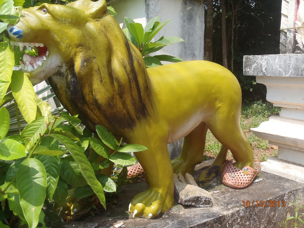 PA101009_route22_vers_sawang_porte_wat.jpg