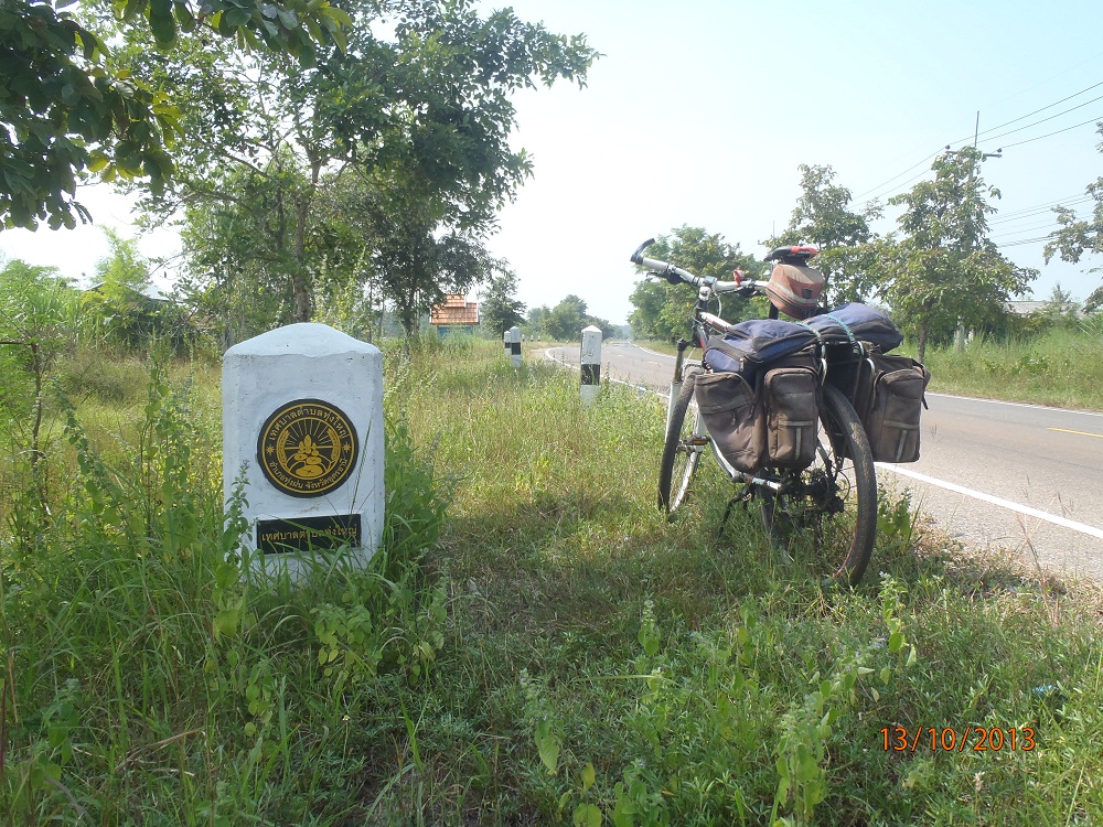PA131020_route_thung_fon_ban_dung_borne.jpg