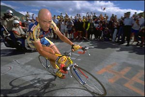 _39861987_1997tour300x200[1].jpg