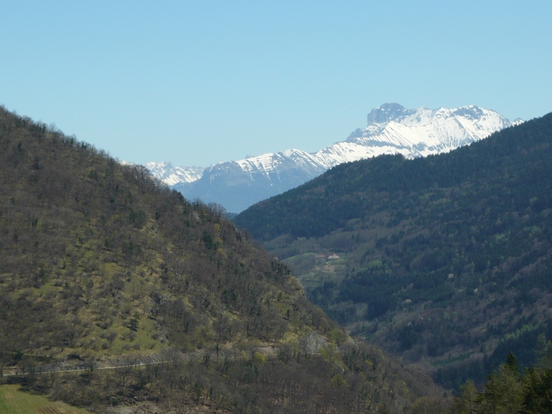 Tête de l'Obiou en arrière plan (massif du Dévoluy)