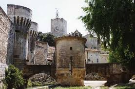 Pernes les Fontaines (magnifiques que dire............)